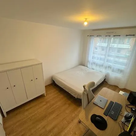 Jo, Proche Paris Apartment